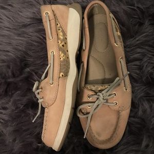 Adorable brand Sperry shoes